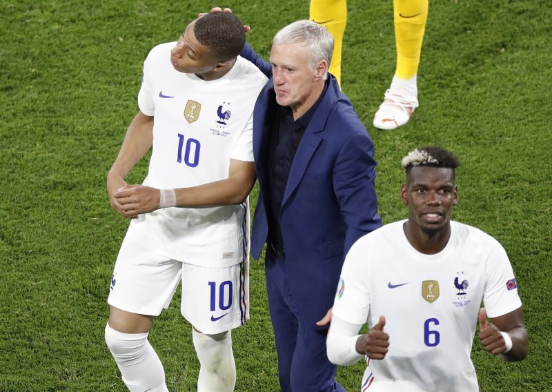 Bivša zvijezda PSG-a otkrila veliki problem francuske reprezentacije; za sve je kriv Kylian Mbappé i Didier Deschamps koji mu to dopušta