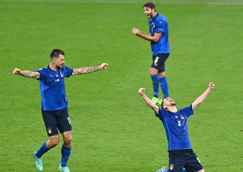 [FOTO] Hrabra Austrija dobro namučila Talijane koji su tek nakon velike drame i produžetaka prošli u četvrtfinale