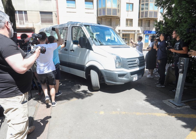 U policijskoj akciji u Zagrebu uhićen i građevinski poduzetnik koji je obnavljao kuće na Banovini nakon rata. Evo što je govorio nakon potresa