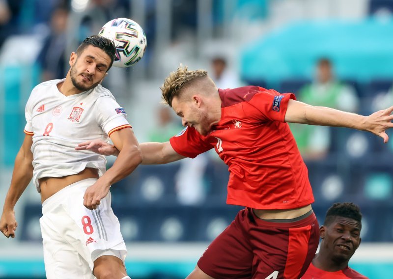 [FOTO] Španjolci izborili polufinale Eura tek nakon penala; hrabri Švicarci sjajno su se držali s igračem manje, ali penali su bili kobni...