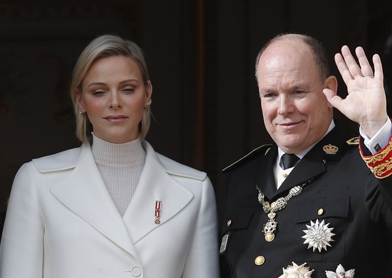 Monegaška princeza Charlene ni 10. godišnjicu braku nije proslavila sa suprugom, a već je mjesecima daleko od djece, na drugom kraju svijeta