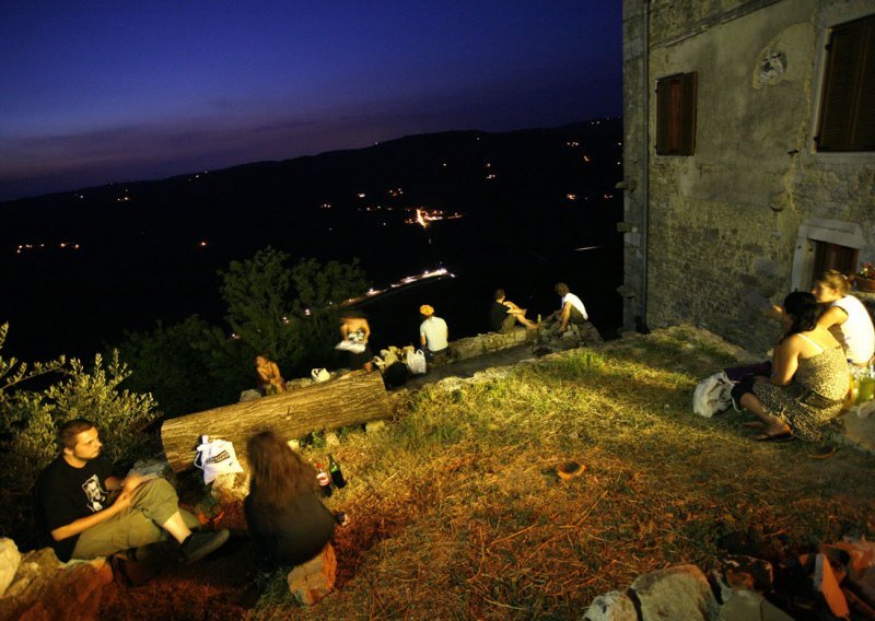 Motovun film festival produljuje rok za volonterske prijave