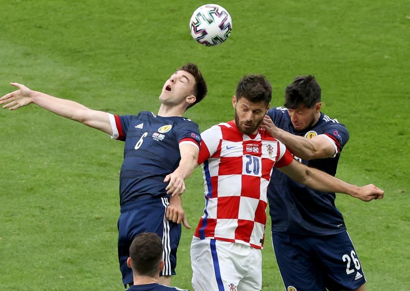 Ovo je kronični problem hrvatskog nogometa; bivši hrvatski reprezentativci znaju za to, ali nisu dali odgovor kako ga riješiti