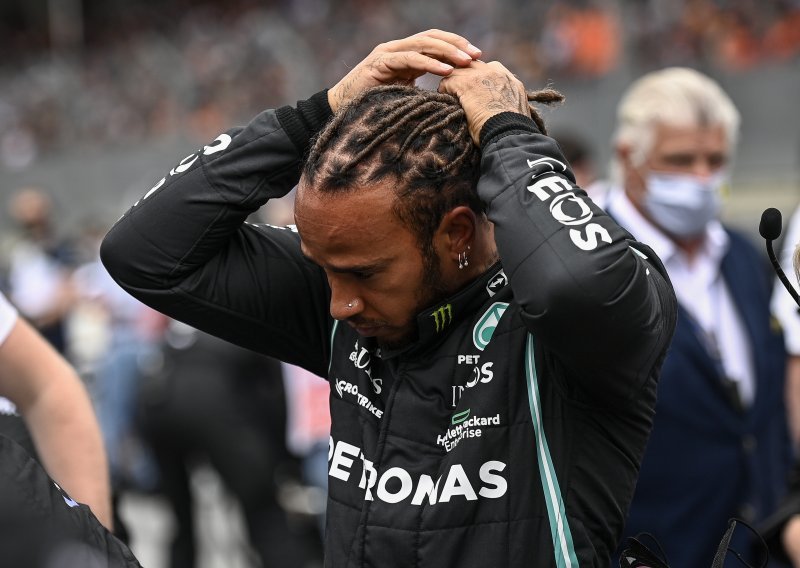 Lewis Hamilton, bez obzira na novi milijunski ugovor, sve teže podnosi situaciju u kojoj se nalazi: Ovo je frustrirajuće...