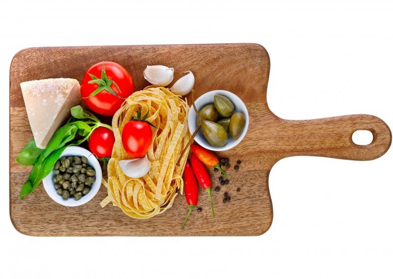 Jednostavan i jeftin recept za tjesteninu, na koji ćete izgubiti jedva 15 minuta
