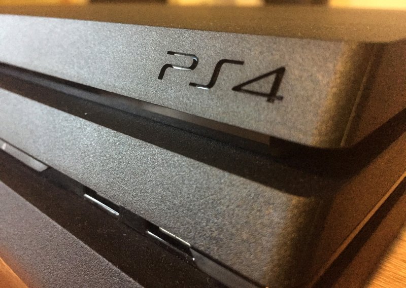 PlayStation 4 Pro - mačak u vreći ili brutalna konzola nove generacije?