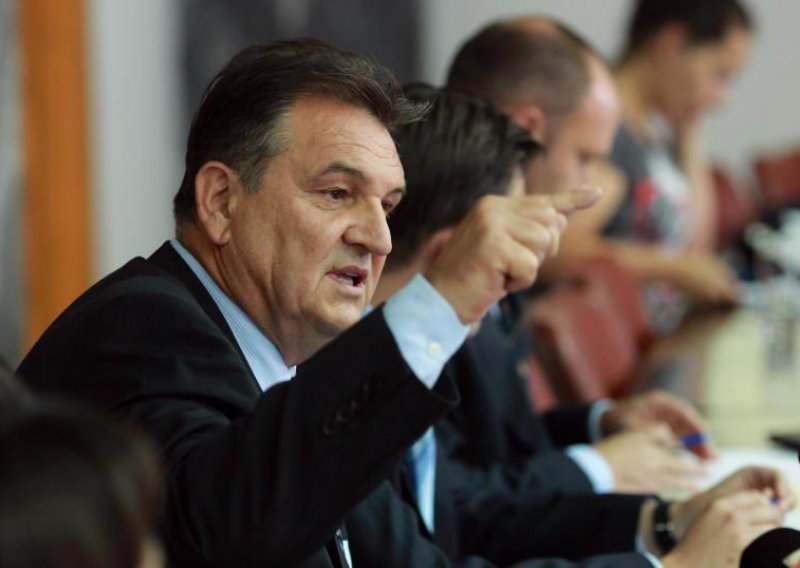 Cacic: Whatever happens I and Milanovic will stay in government