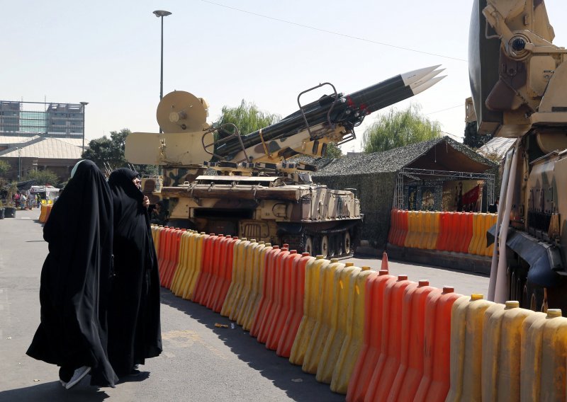 Teheran pozvao Kabul i talibane da donesu 'teške odluke'