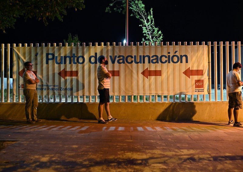 Španjolska želi ubrzati cijepljenje mladih