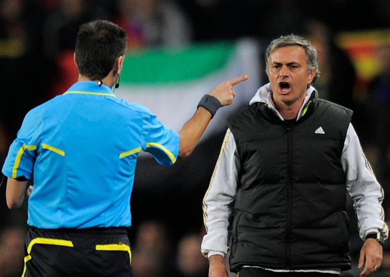 Jose Mourinho komentirao je sramotnu odluku sudaca koja je Englesku 'pogurala' u finale: Nisam siguran da želite čuti ono što ću vam reći...