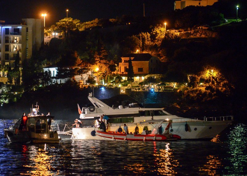 [VIDEO] Policija i lučka kapetanija objavile nove podatke o pomorskoj nesreći u Splitskim vratima: Dvanaest ozlijeđenih, jedna osoba hitno operirana