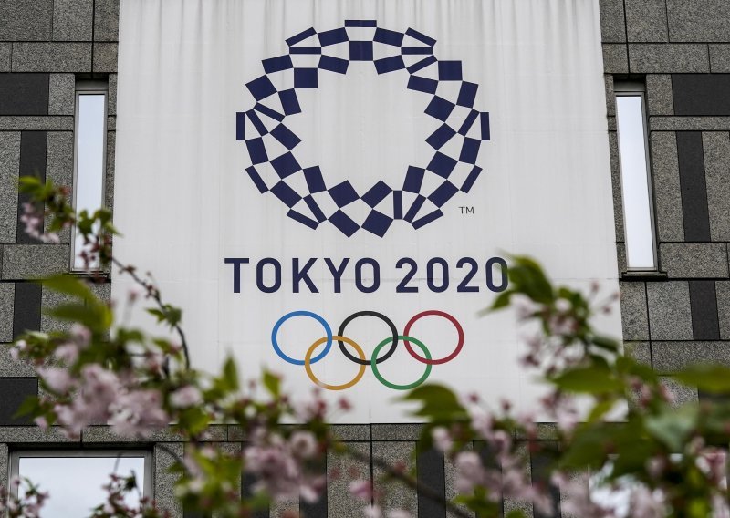 Iako su se na stadione počeli vraćati navijači, na Olimpijskim igrama ih neće biti; koronavirus poharao Japan i stvorio velike probleme