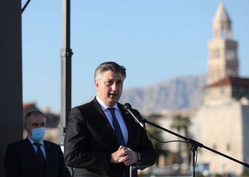 Plenković i ministri prijavljeni zbog sukoba interesa jer su u radno vrijeme bili u kampanji po Hrvatskoj; Povjerenstvo neće pokrenuti postupak protiv njih