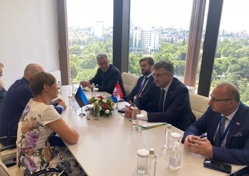 Plenković održao niz bilateralnih sastanka na rubu samita u Sofiji: Sastao se s bugarskim predsjednikom, estonskom predsjednicom, ali i predstavnicima Amazona