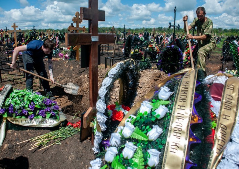 Rusija potvrdila najveći broj žrtava u jednom danu od početka pandemije