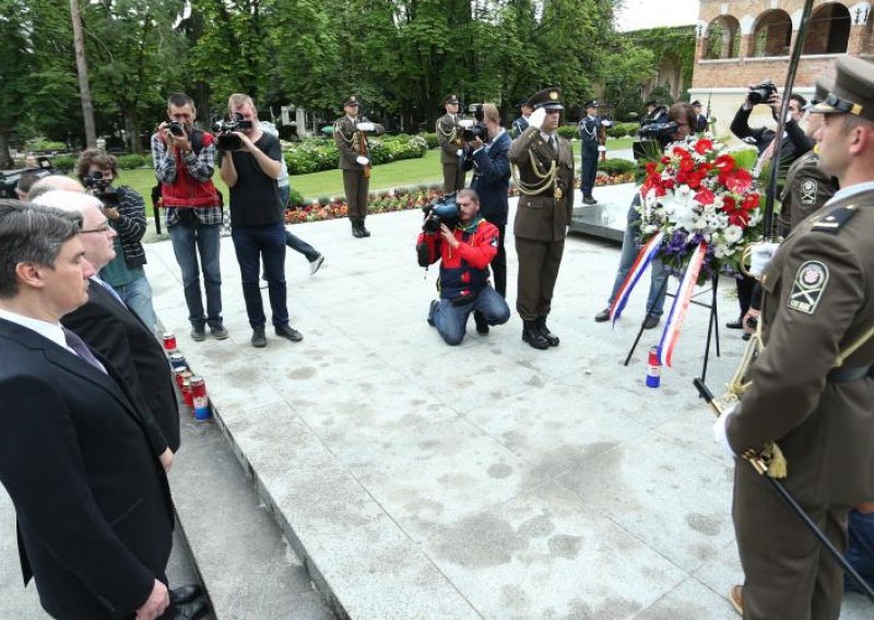 Milanović na Tuđmanovom grobu, na Račanov nije stigao