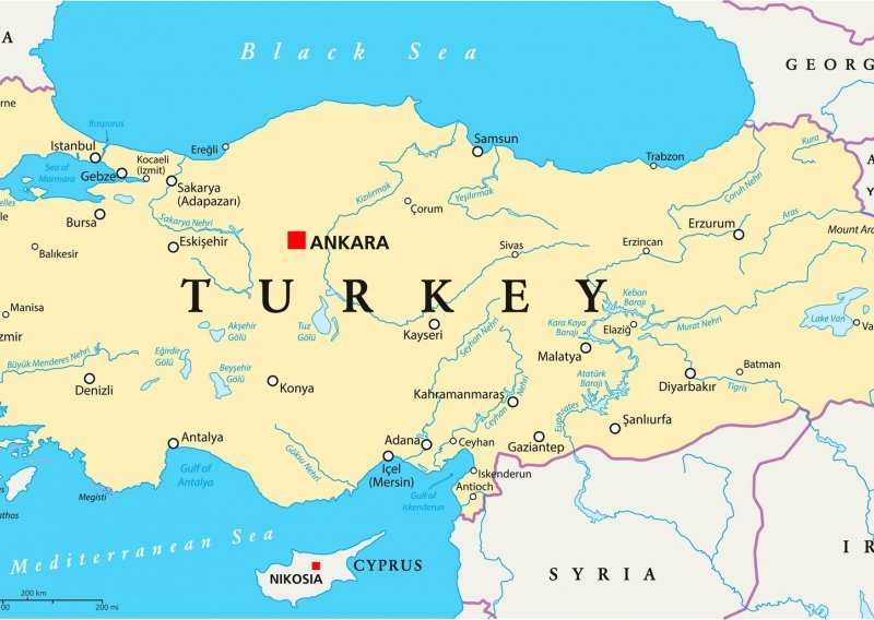 U autobusnoj nesreći u Turskoj najmanje 12 migranata poginulo