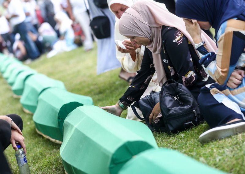 Komemoracija u Srebrenici: Istina o zločinima ne može se promijeniti