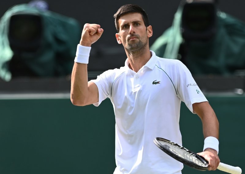 Đoković treći put zaredom osvojio Wimbledon i stao uz bok Federeru i Nadalu, a povijest je ispisala i Hrvatica kojoj je uspjelo nešto što nikome prije nije