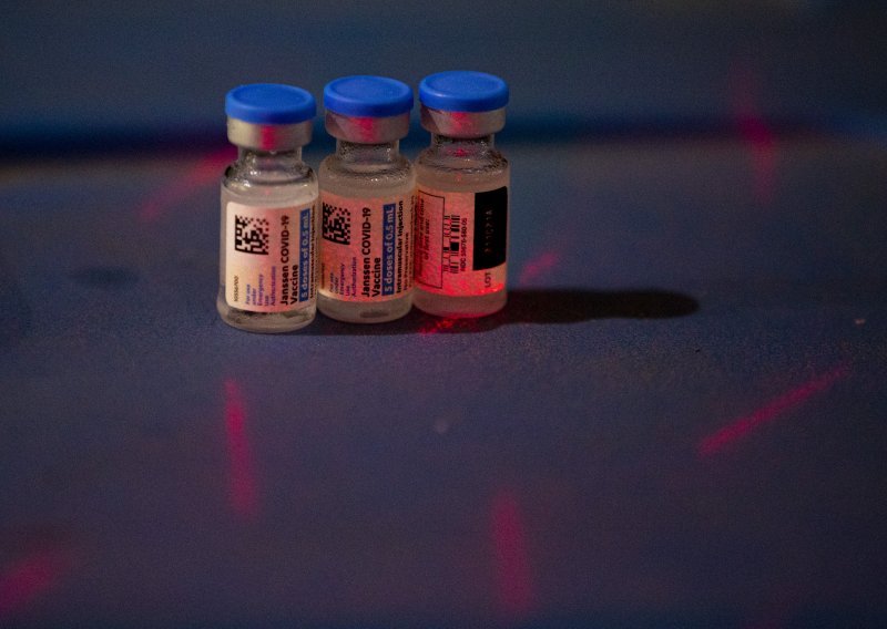 'Dio cijepljenih Johnson & Johnson cjepivom razvio je rijedak, ali ozbiljan neurološki poremećaj'