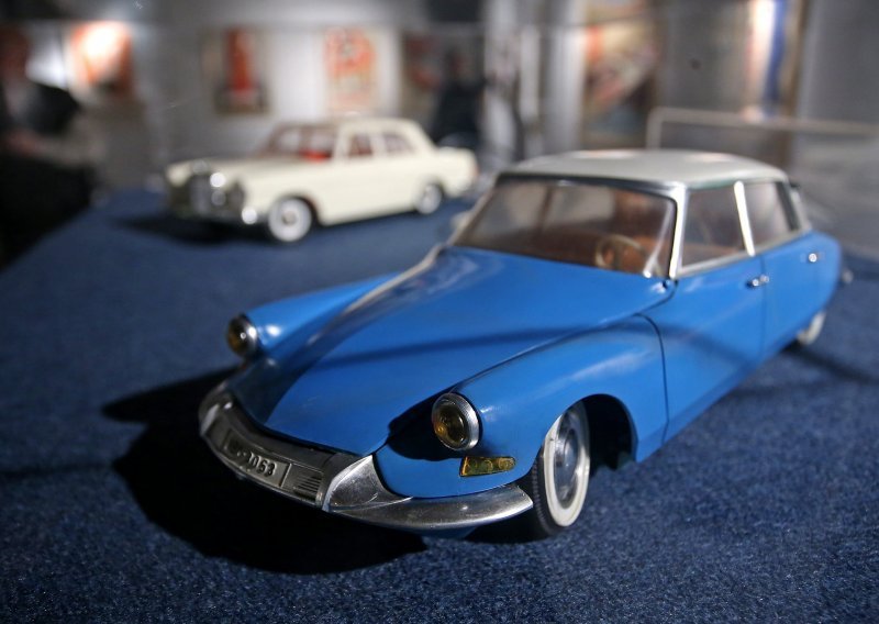 Legendarni automobili na izložbi o igračkama u Etnografskom muzeju