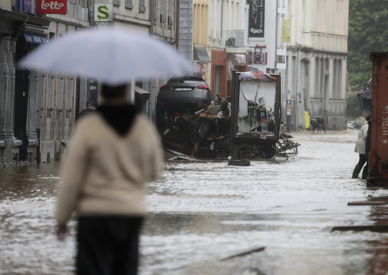 U poplavama u Njemačkoj potvrđeno 130 žrtava, broj bi mogao rasti