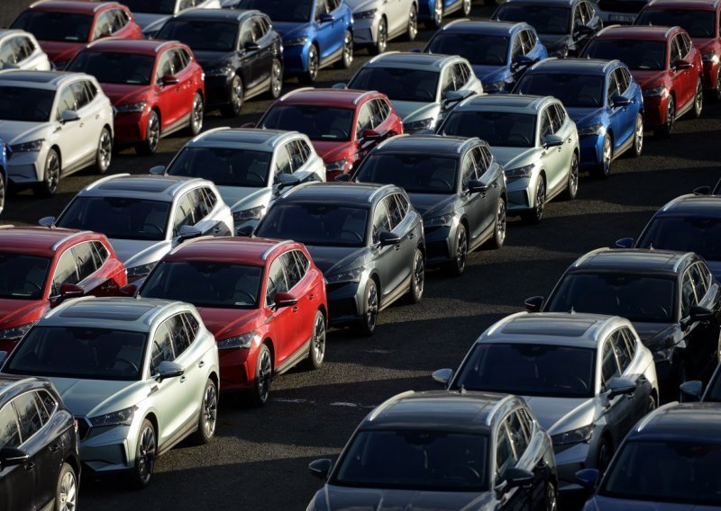 Dramatičan pad prodaje automobila u Europi u srpnju i kolovozu
