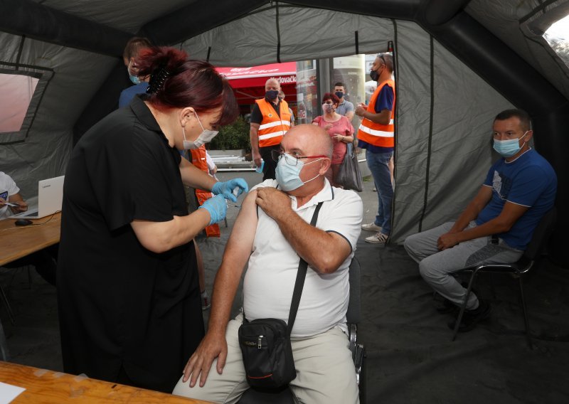 U Hrvatskoj 107 novozaraženih, umrle dvije osobe, u samoizolaciji 3756 ljudi