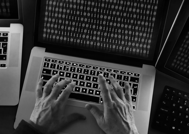 Slovenska oporba još lani tražila podatke o mogućoj zlouporabi špijunske programske opreme, obavještajna služba im odgovorila da su podaci tajni