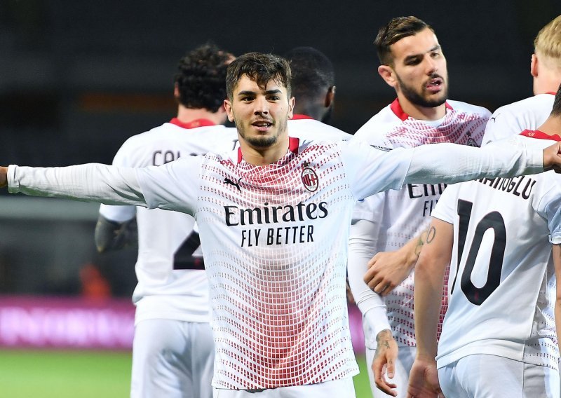 Milan osigurao igrača Real Madrida na iduće dvije godine; preuzima desetku koju je nosio Turčin koji je prešao u redove gradskog rivala