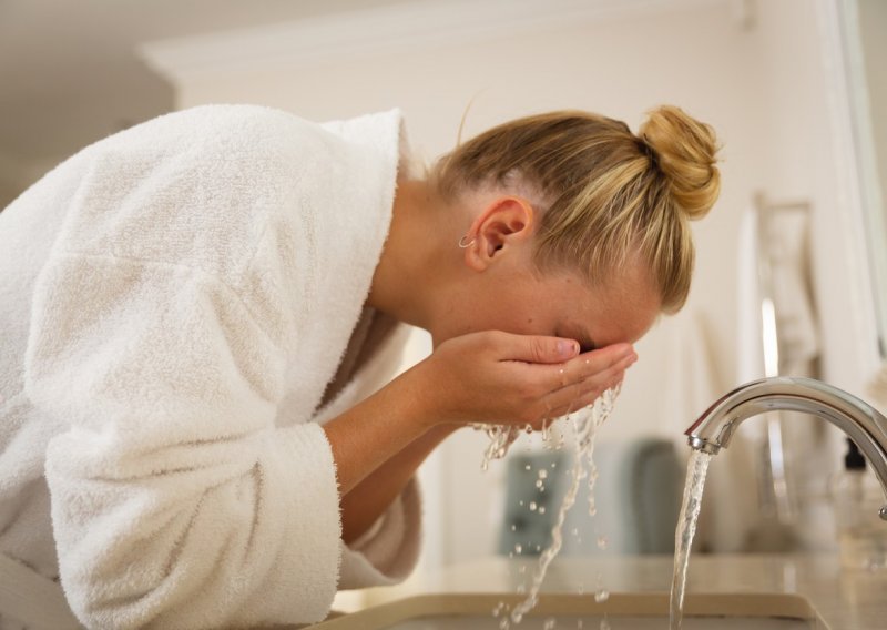 Znate li zbog čega jutarnje umivanje i nije tako dobra ideja?