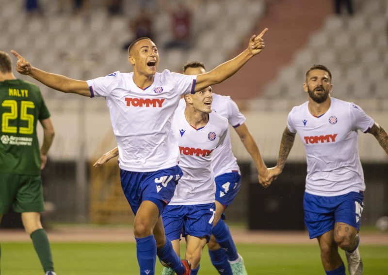 [FOTO] Euforija u Splitu! Marin Ljubičić na Poljudu pred 12.000 navijača s dva je gola potopio kazahstanski Tobol