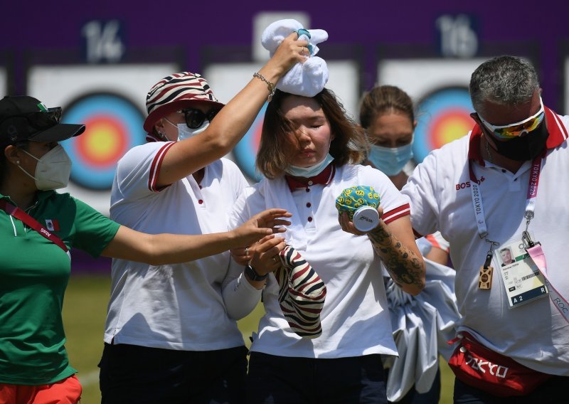 Potresne scene u olimpijskoj areni; nesretnu rusku sportašicu iznesli su na nosilima: Nije to mogla izdržati...