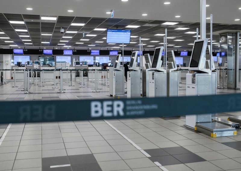 Kroz berlinsku zračnu luku BER po prvi put prošlo 50 tisuća putnika