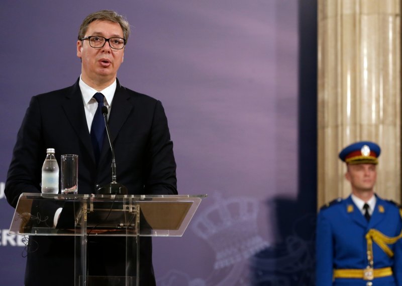 Vučić: Danas neki nisu smjeli istaknuti svoju srpsku zastavu zbog prijetnji njihovih režima u regiji