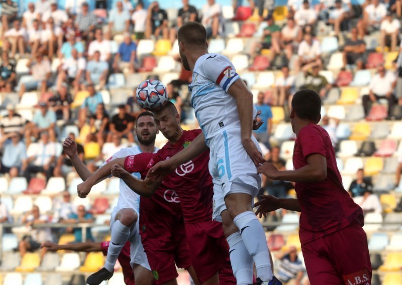 [VIDEO/FOTO] Rijeka se dugo mučila, a onda je Drmić u samo četiri minute zabio dva gola i slomio žilavu Istru