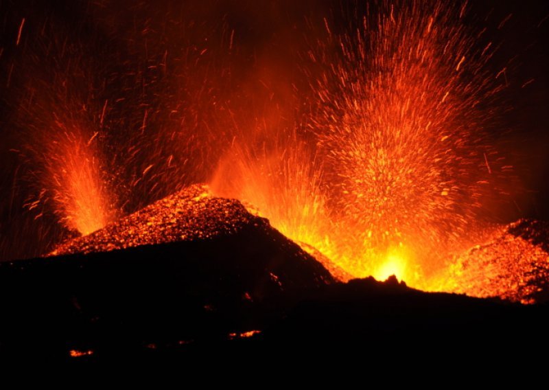 Vulkan na Galapagosu eruptirao nakon 33 godine