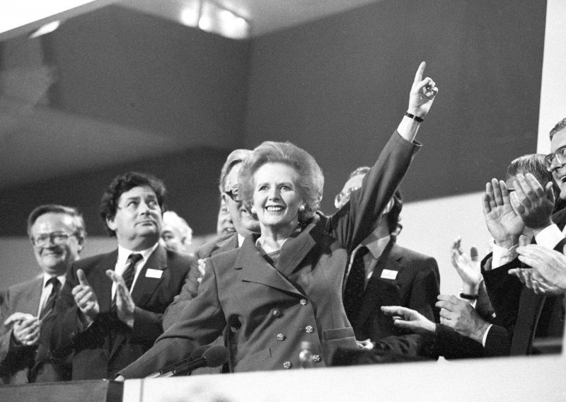 Barton o pokojnoj Thatcher: Ona je vještica i neće u raj