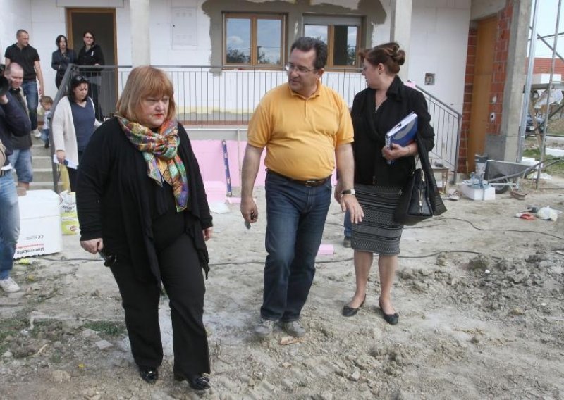 'Obnova kuća u županjskoj Posavini trebala bi završiti do Velike Gospe'