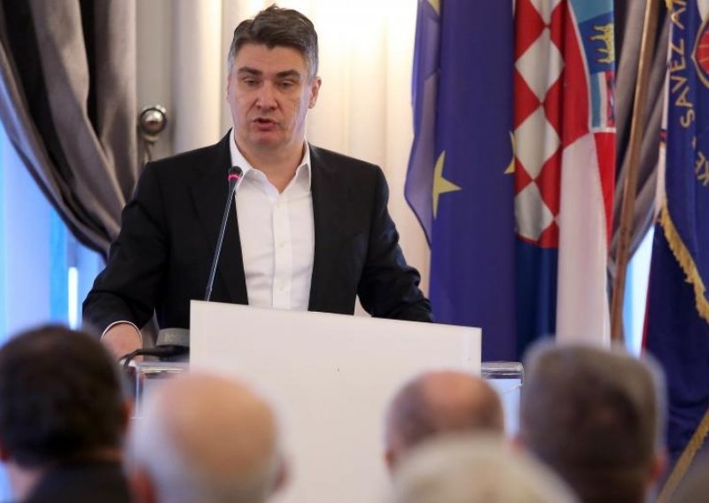 Milanović: Vučiću, ne šalji nam sve izbjeglice, šaraj malo, brate!