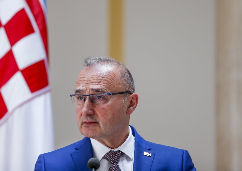 Grlić Radman osudio prijetnje hrvatskom predstavniku u Crnoj Gori