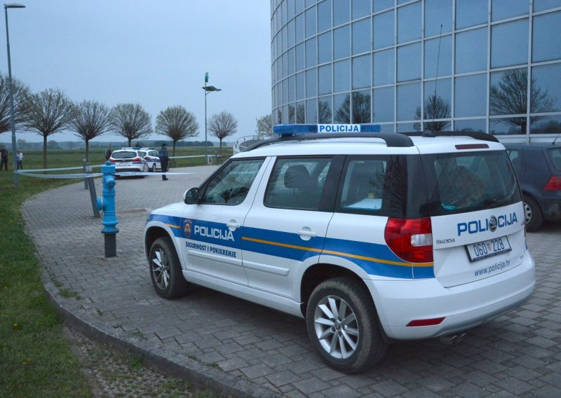 Muškarac u Koprivnici mjesecima uvozio automobile i prodavao ih bez odgovarajuće papirologije; državu je oštetio za gotovo 700 tisuća kuna