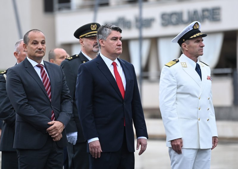 [FOTO] Milanović: Želim da hrvatska država ima stegu koju je vojska imala u Oluji