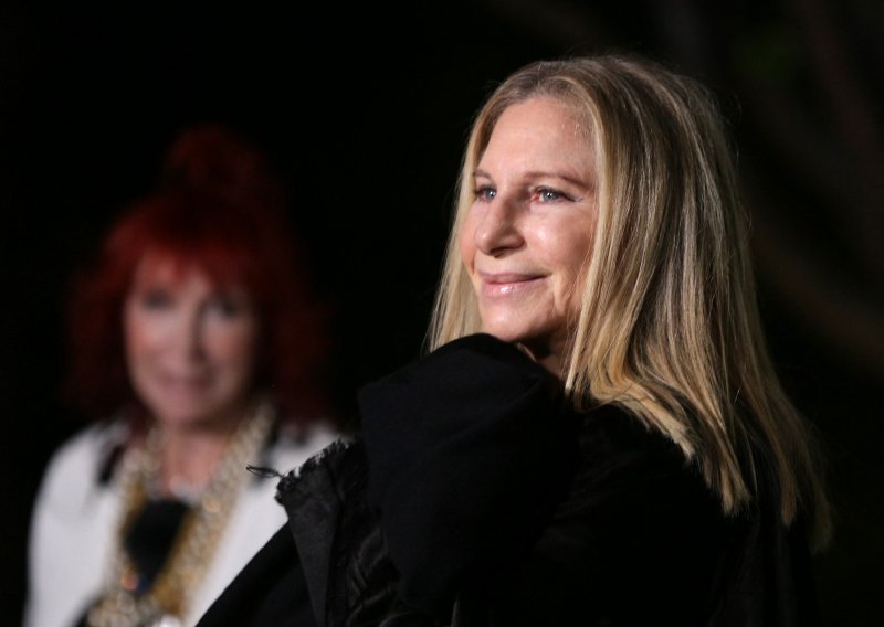 Barbra Streisand progovorila o iskustvu s marihuanom: 'Učinila sam to samo jednom, i to na pozornici'