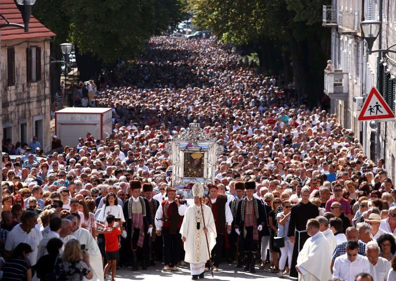 MUP upozorava pojačan promet za blagdan Velike Gospe