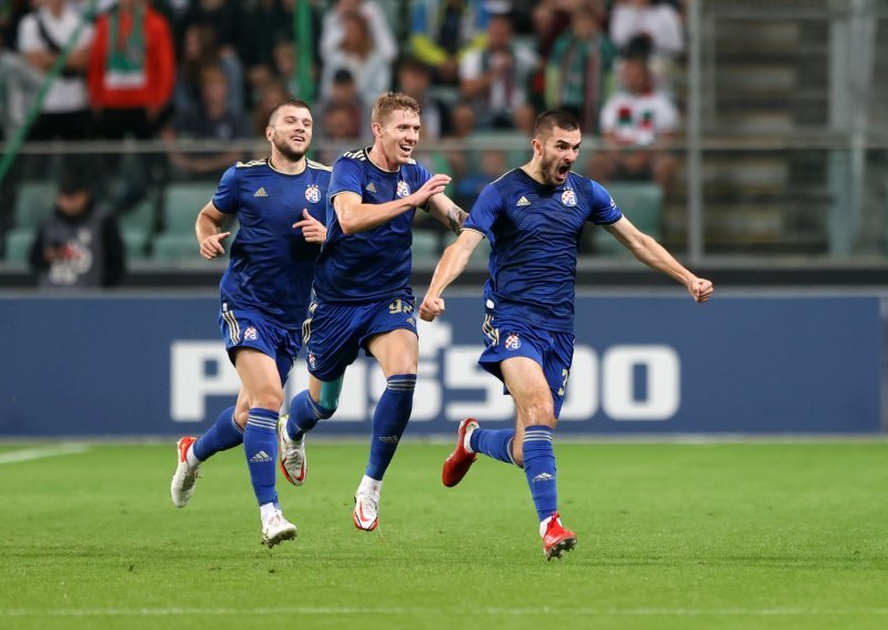 [FOTO] Dinamova velika pobjeda u Varšavi još za korak približila nastup u Ligi prvaka; Modri u play-offu umjesto na Zvezdu idu na moldavski Sheriff