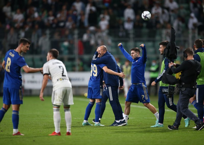 [FOTO] Nakon sjajne asistencije za pobjedu Dinama, Luka Ivanušec odgovorio što mu je najviše smetalo u Varšavi