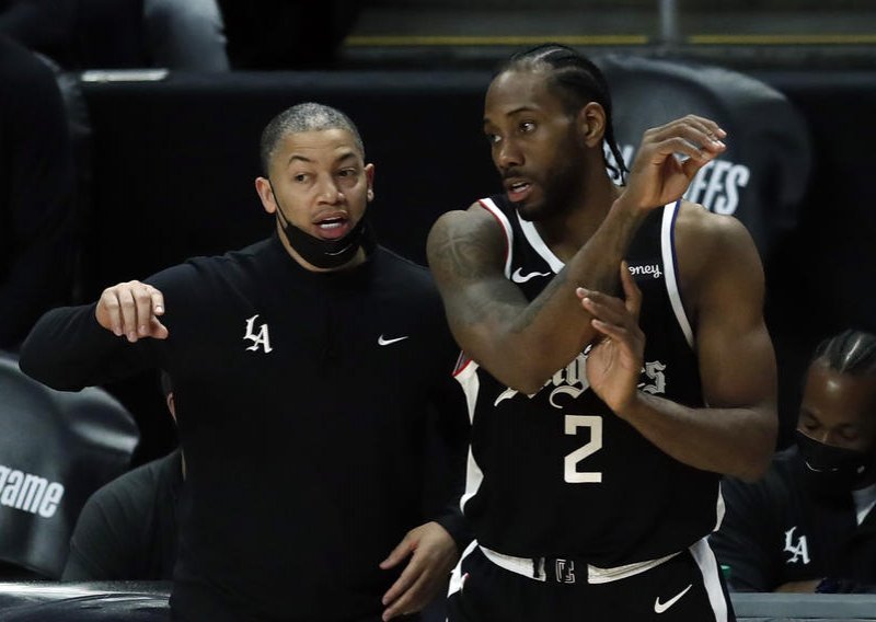 Jedan od najboljih košarkaša na svijetu donio važnu odluku; Kawhi Leonard potpisao novi ugovor težak 177 milijuna dolara