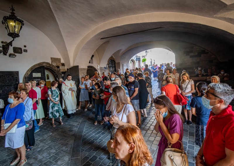 [FOTO] Proslavljena Velika Gospa na najmanjem marijanskom svetištu