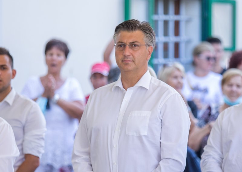 Plenković: Imamo jako puno necijepljenjih, a bliži se početak školske godine. Internet nam nije saveznik